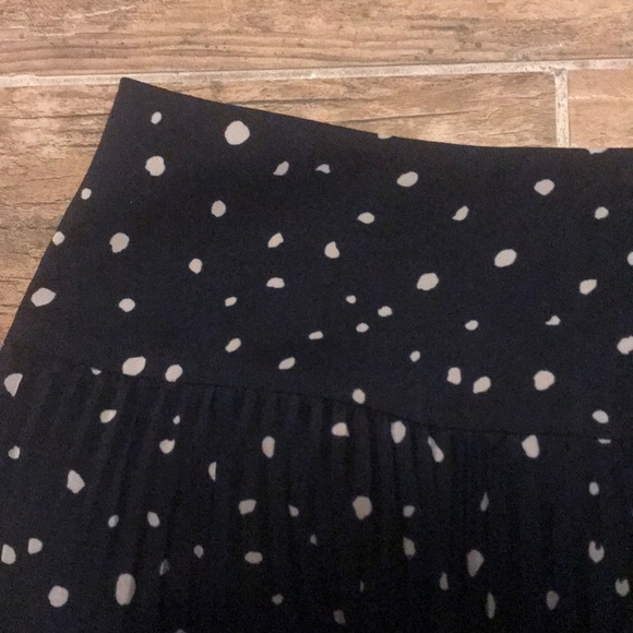 High waisted skater skirt - Picture 3 of 4